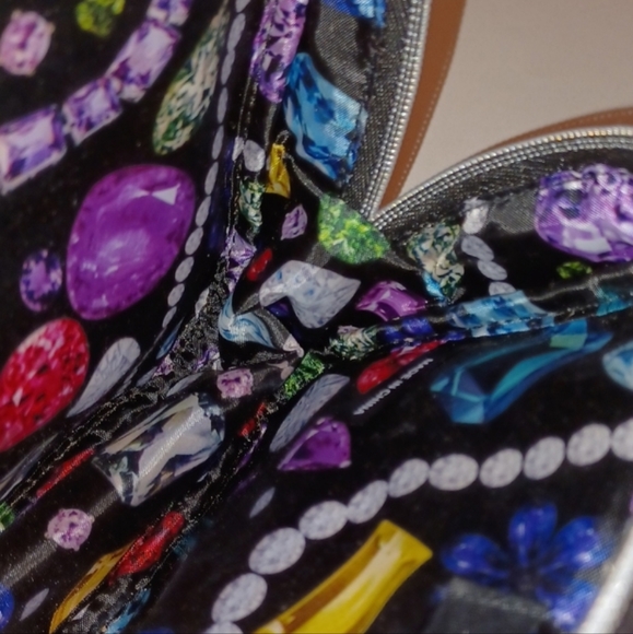 Lancome Paris makeup bag Diamonds and pearls and gems - Picture 14 of 16